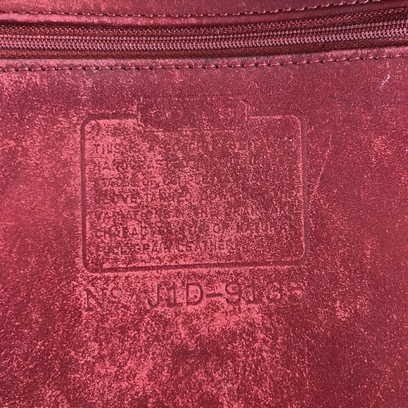 COACH VINTAGE 9135 Slim Flap Crossbody Red Leather - Picture 14 of 14